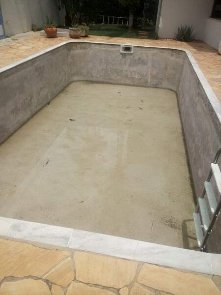 Construção de Piscina de Vinil