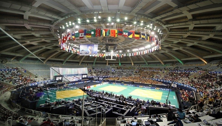 Isenção de vistos a estrangeiros completa um mês