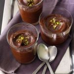 Receita Funcional: Mousse fit de chocolate com abacate