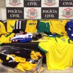 22% dos torcedores de futebol que compram falsificados alegam não notar diferenças com o original, revela pesquisa SPC Brasil