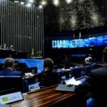 Senadores aprovam queima de arquivo