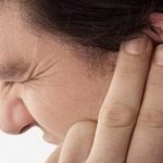 Dor de ouvido: conheça sintomas, causas e prevenção