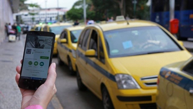 PROTESTE é a contra o PLC 28/2017 que pode acabar com os aplicativos de transporte