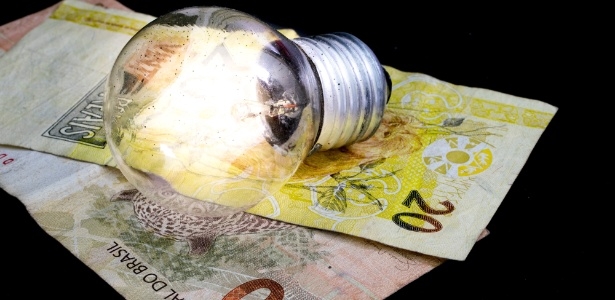 Conta luz fica 15% mais cara em São Paulo