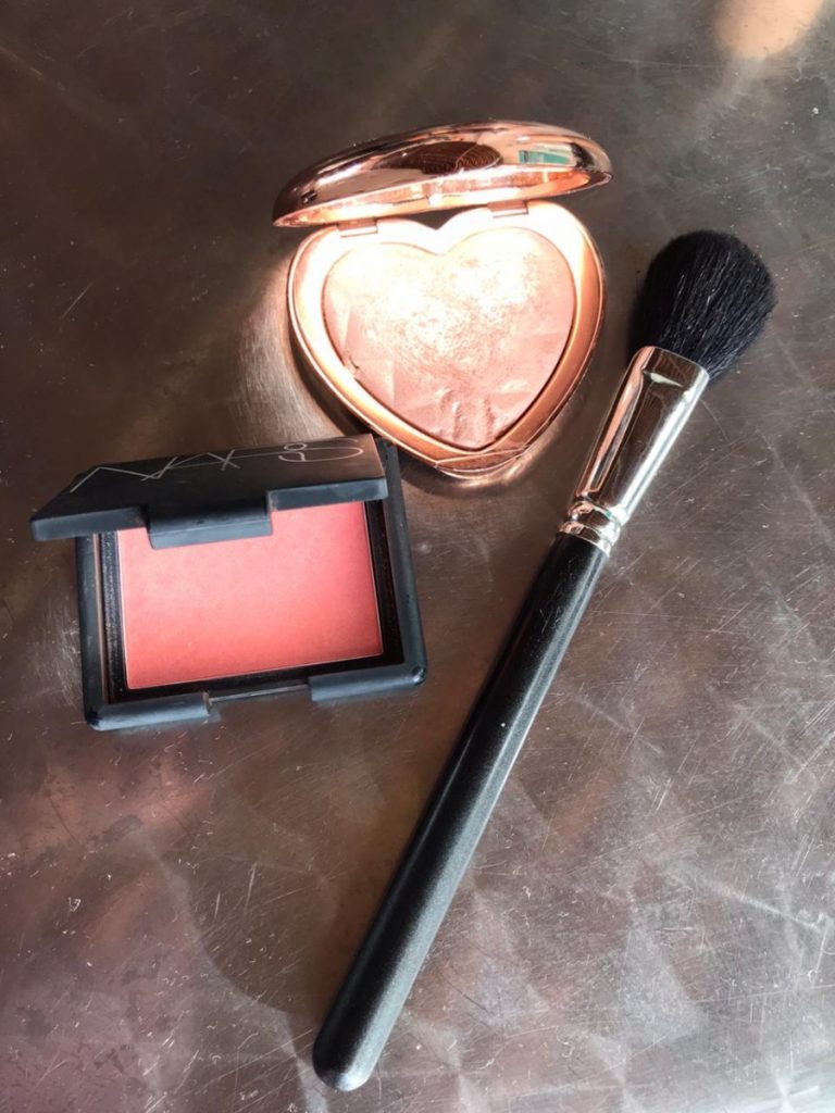 Automaquiagem: como se produzir do zero