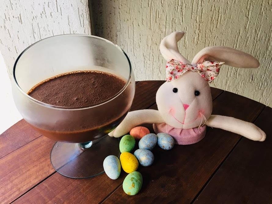 Confeiteira ensina receita diferente de Páscoa para quarentena