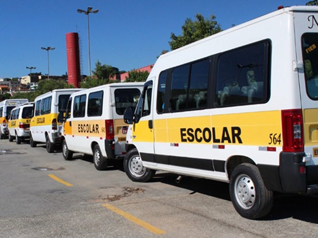 Detran.SP suspende cobrança de taxa de vans escolares na pandemia