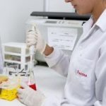 Primeira vacina contra o coronavírus desenvolvida inteiramente no Brasil avança rumo aos testes necessários para aprovação