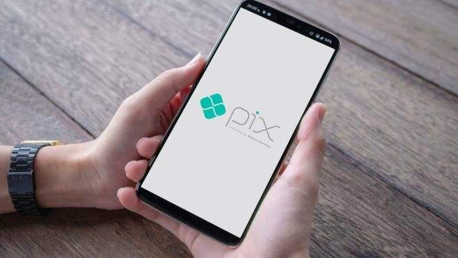 Pix permitirá compras parceladas para consumidores sem cartão de crédito