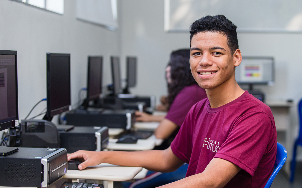 É hora de se atualizar! Ramacrisna, em Betim, abre inscrições para o Projeto Jovens de Futuro