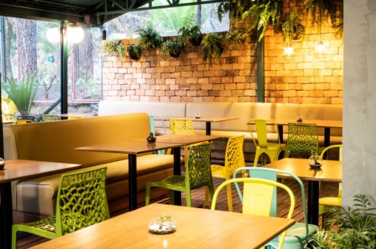 Arquitetas trazem restaurante com projeto biofílico e inovador para Alphaville