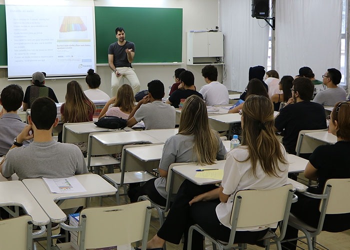 Curso Poliedro oferece modalidades virtuais e presenciais das turmas ITA, Medicina e Extensivo em 2021