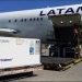 Avião Solidário da LATAM decola com mais 1,9 milhão de vacinas pelo Brasil