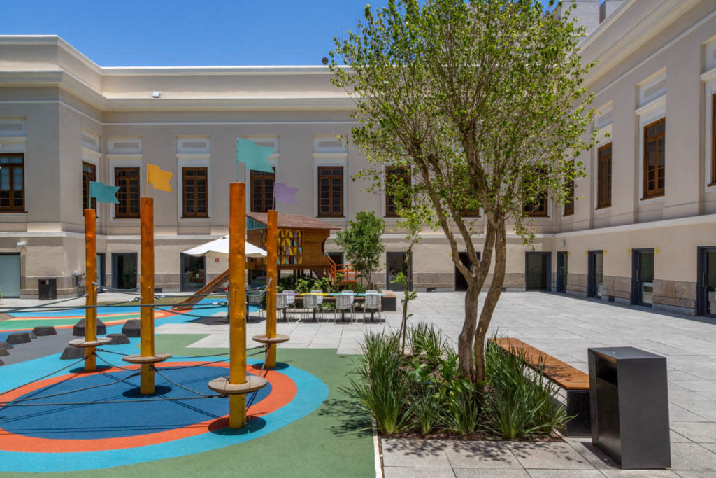 Bolsas escolares nas unidades da Escola Eleva do Rio de Janeiro e Brasília