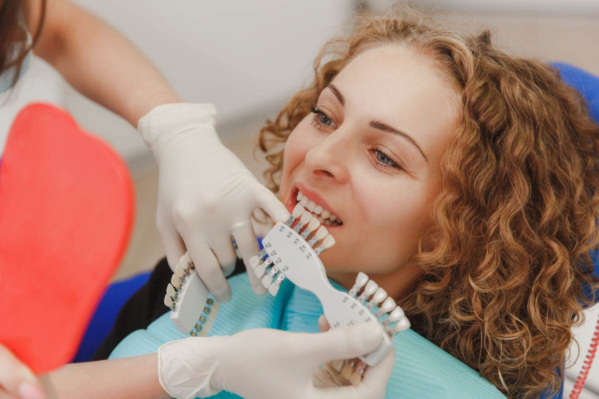 Conheça os benefícios da lente de contato dental