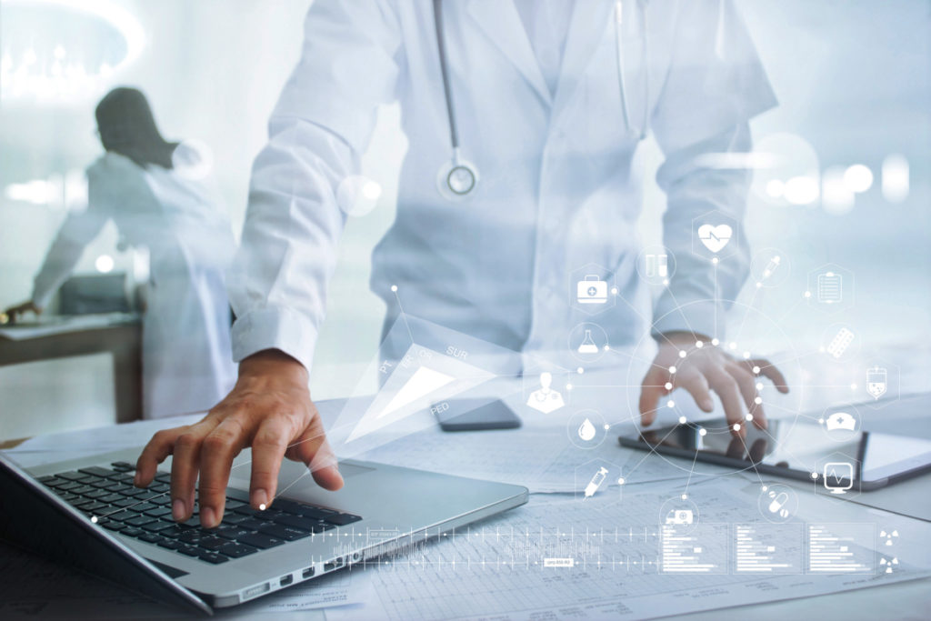 Medicina online e acessível : O futuro já chegou