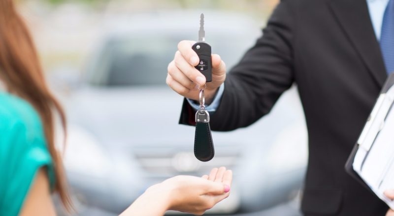 ALÉM DAS PEÇAS DE REPOSIÇÃO: O QUE CONSIDERAR AO COMPRAR UM CARRO?