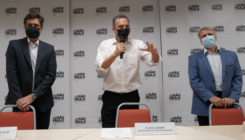 Habitação assina convênio com 12 prefeituras para unificar cadastro de informações