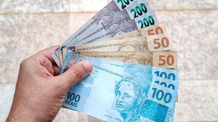 Salário mínimo paulista tem reajuste superior ao piso nacional