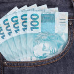 Mais de um mês de conflito no leste europeu: Como seu bolso reagiu e como será daqui para frente