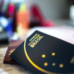 47% dos brasileiros com 15 a 29 anos querem ter experiência fora do país, segundo pesquisa