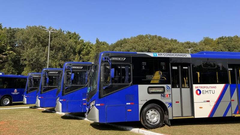 Governo de SP entrega 170 novos ônibus para o Grande ABC